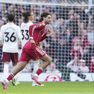 ggbet中国官网-强强对话击败阿森纳，本赛季英超仅剩利物浦保持全胜