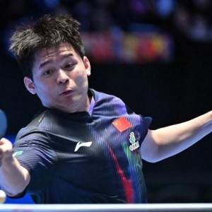 乒乓球亚洲杯：林诗栋晋级16强|乒乓球赛|国际乒联|男单小组循环赛|亚乒联盟亚洲杯乒乓球赛|阿卜杜勒阿齐兹·卜·舒莱比_新浪体育_新浪新闻